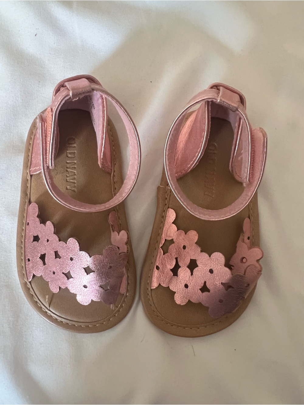 Old Navy Metallic Rose Floral Toddler Sandals